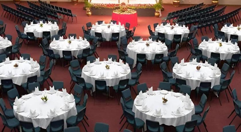 דאהקה Hotel Ruposhi Bangla מראה חיצוני תמונה