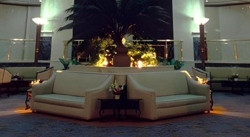 דאהקה Hotel Ruposhi Bangla מראה חיצוני תמונה