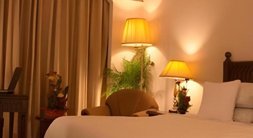 דאהקה Hotel Ruposhi Bangla מראה חיצוני תמונה