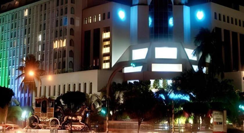 דאהקה Hotel Ruposhi Bangla מראה חיצוני תמונה